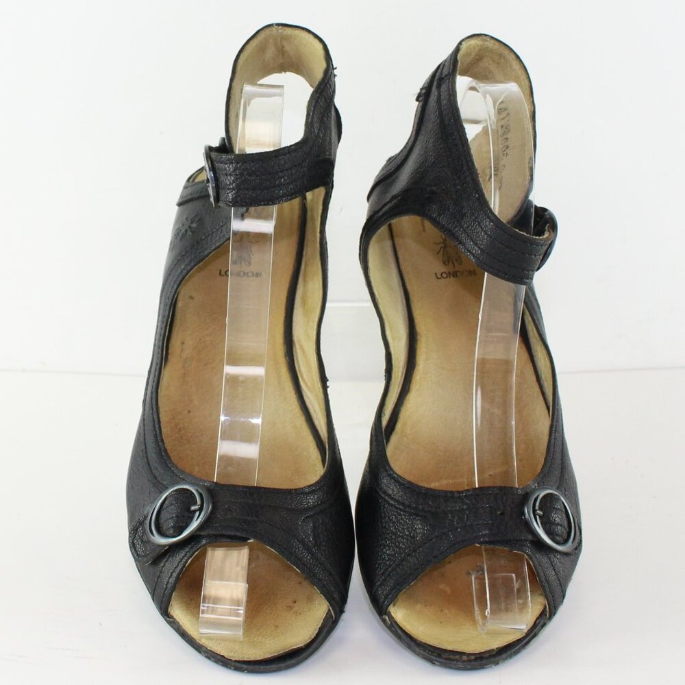 Fly London Leather Strap Flat Sandal (EU 39 / 8.5 US) - Picture 5 of 8